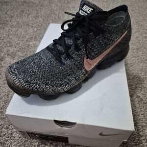Mens NIKE Vapormax Explorer Dark